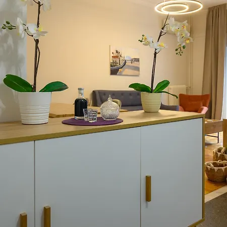 Efzin Cozy House, Center 아파트 파트라