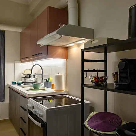 Апартаменты Efzin Cozy House, Center Патра