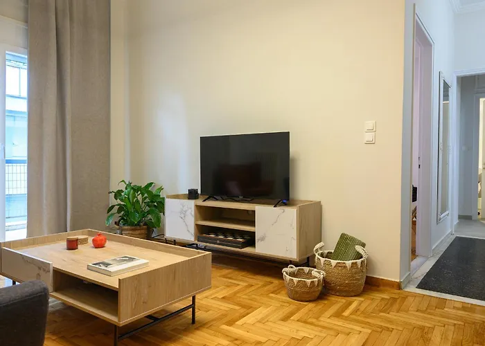 Efzin Cozy House, Center *